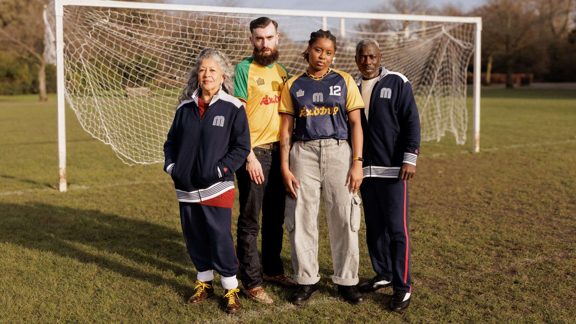 捧起歐洲杯 捧起歐洲杯